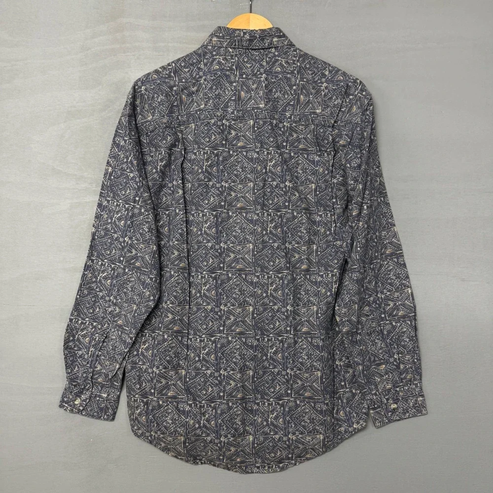 Vintage L.L.Bean Button Down Shirt Blue Geometric Tribal Print Mens‎ Small DD36